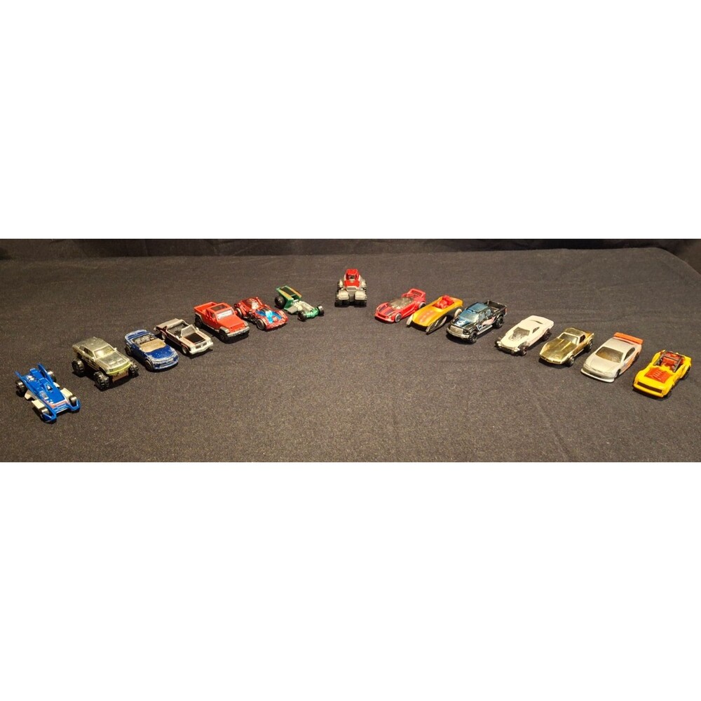Mixed Diecast 15 Car Lot-Matchbox, Hot Wheels - Oldsmobile, Camaro, Jeep, Ford